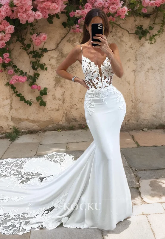 Spaghetti Straps Mermaid Wedding Dress Sleeveless Appliques Satin Bridal Gowns with Court Train